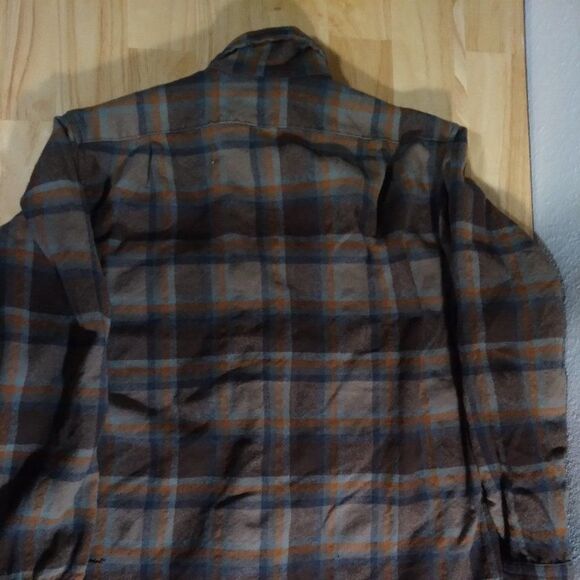 Vintage Pendleton Flannel Wool Button-Down Shirt - Picture 5 of 7
